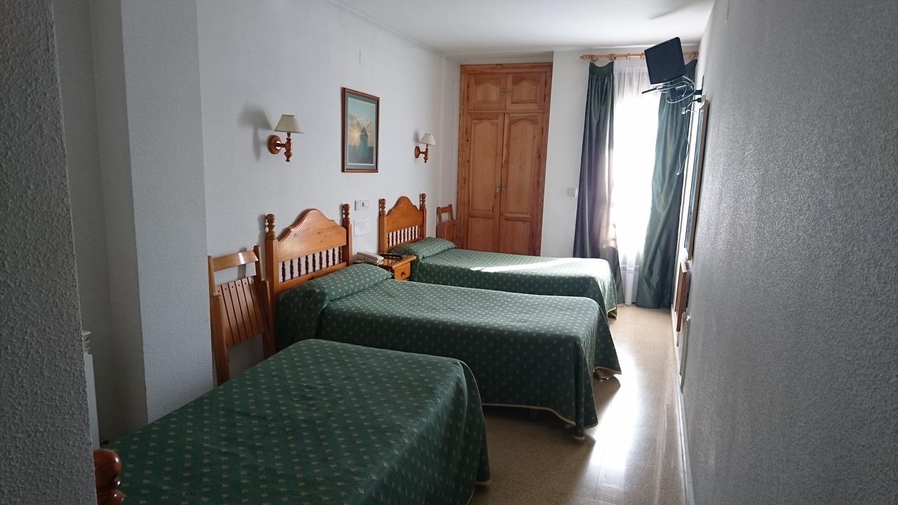 Hotel Valmar Villar de Olalla Exterior photo